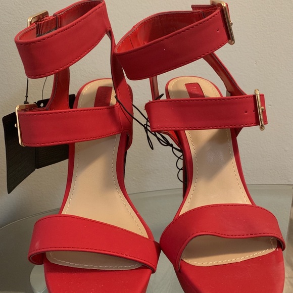 Final Sale Brand new out of the box Forever 21 👠 - Picture 2 of 2